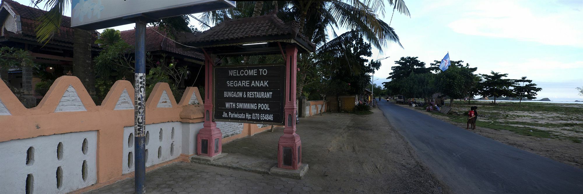 Segara Anak Bungalow & Restaurant Kuta  Exterior photo